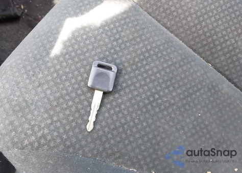 2011 Nissan Versa 1.8S z USA, uszkodzony, nr VIN 3N1BC1CP6BL446421